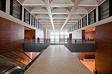 牌组构建类肉鸽游戏《月影守望》现已在Steam平台推出抢先体验版